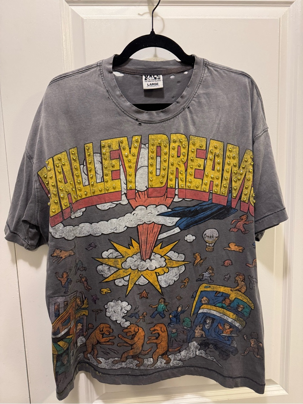 Vale Valley Dreams Graphic Tee large